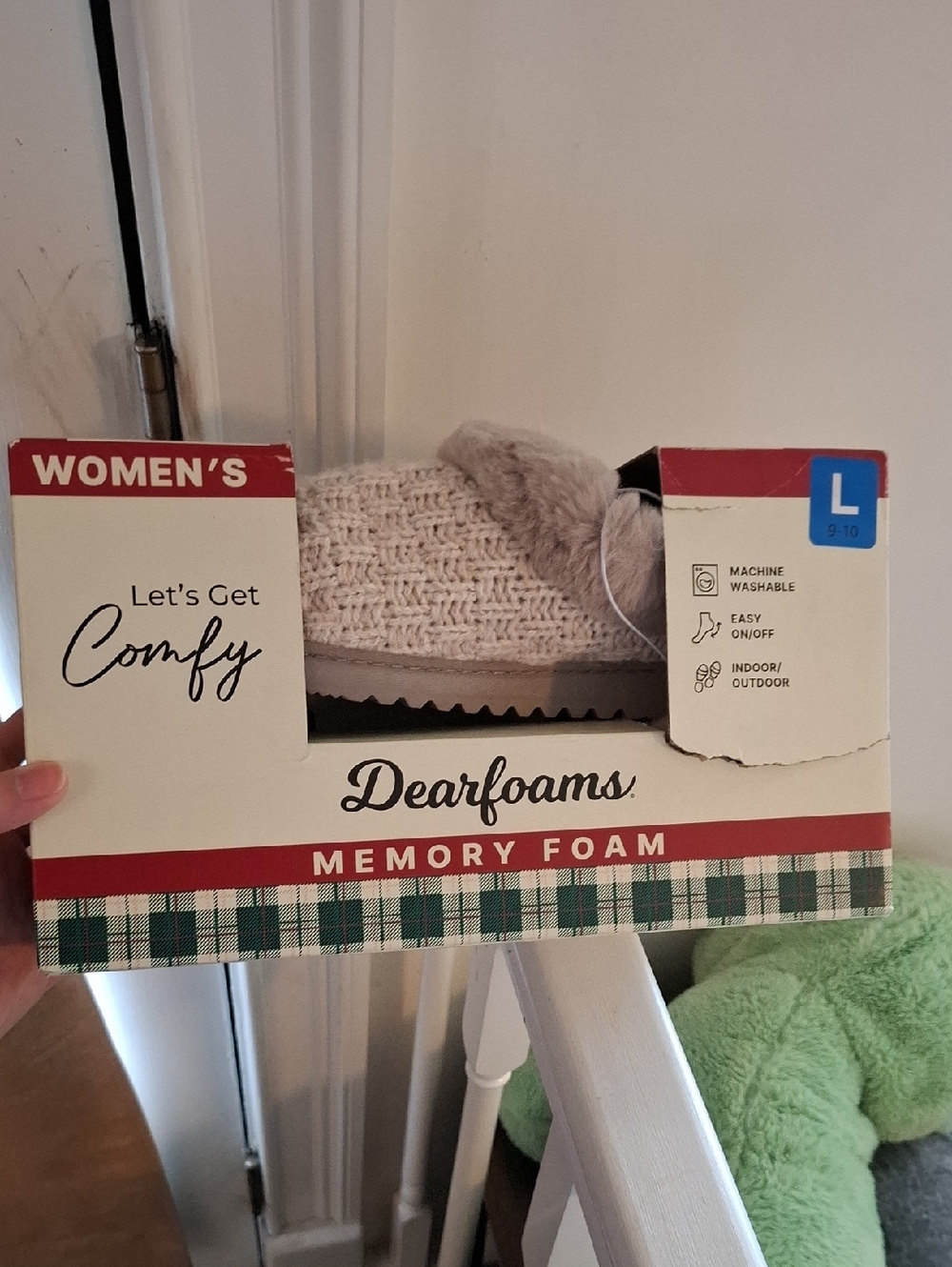 dearfoams Women's Cream Knit Memory Foam Slip-On Slipper - Cream